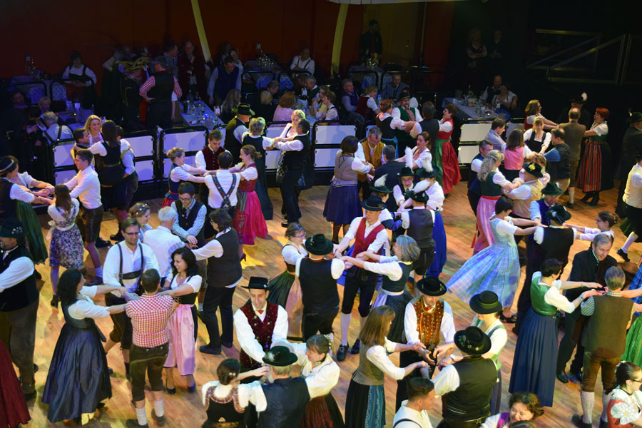 Oide Wiesn Bürgerball - Bilder Zum Ball Im Deutschen Theater