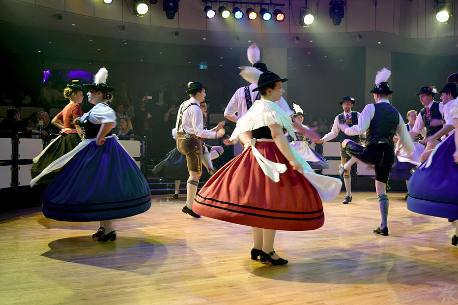 Oide Wiesn Bürgerball - Bilder Zum Ball Im Deutschen Theater